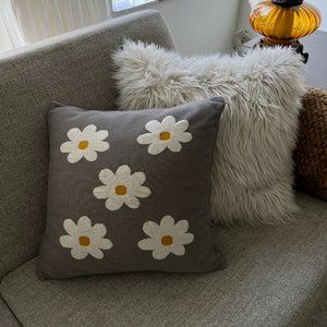 White Daisy on Gray 20" x 20" Floral Pillow Cover Made in India NEW